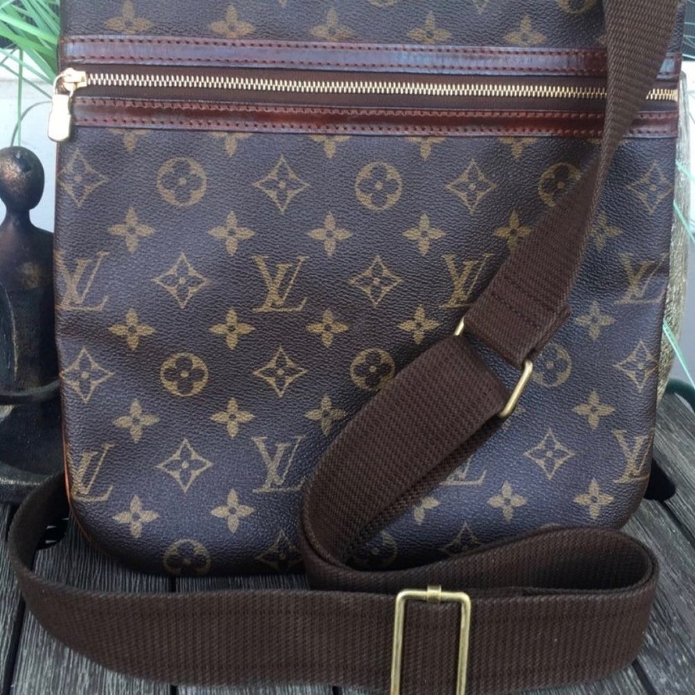Louis Vuitton Pochette Bosphore Crossbody